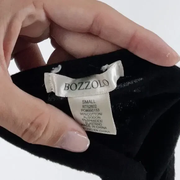 SOLD OUT Bozzolo Black Eyelet Hook Cropped Top Size Small - Picture 3 of 3